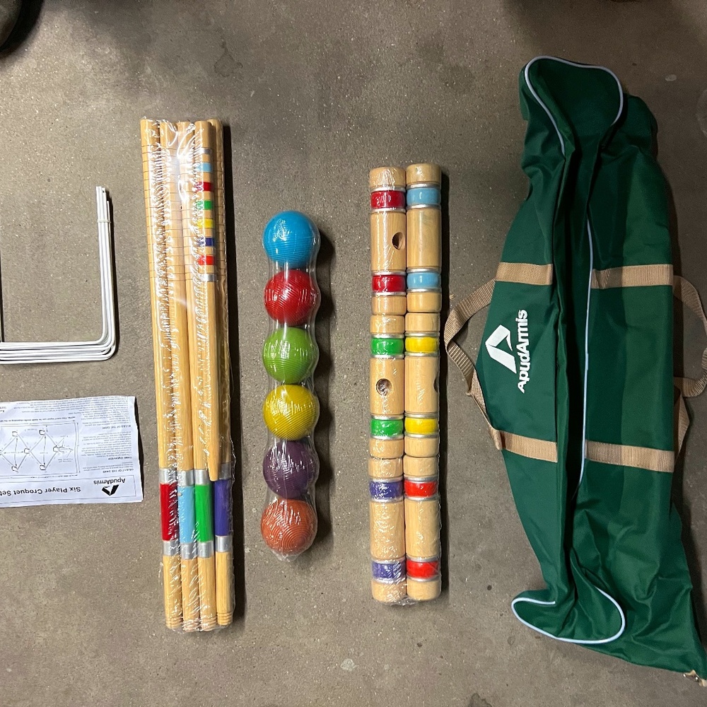 Brand NEW Croquet Set with bag by APUDARMIS 6 Player